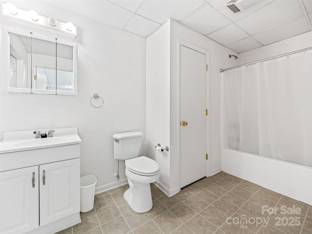 405 Crowfields Drive, Asheville, NC 28803