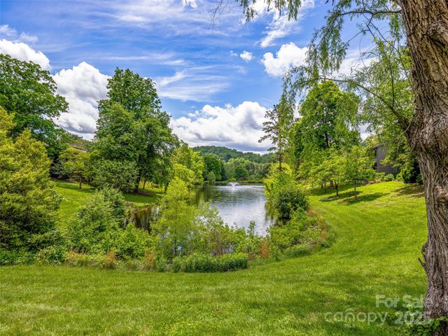 405 Crowfields Drive, Asheville, NC 28803
