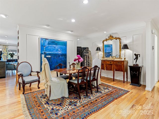 405 Crowfields Drive, Asheville, NC 28803