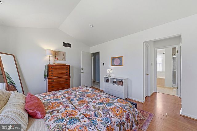 512 COLEMAN DR, Clayton, NJ 08312