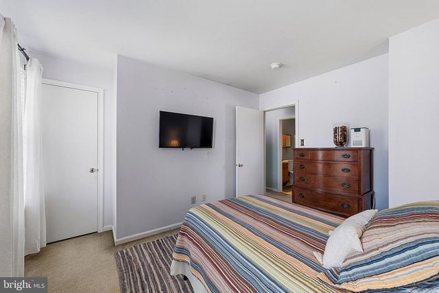 512 COLEMAN DR, Clayton, NJ 08312