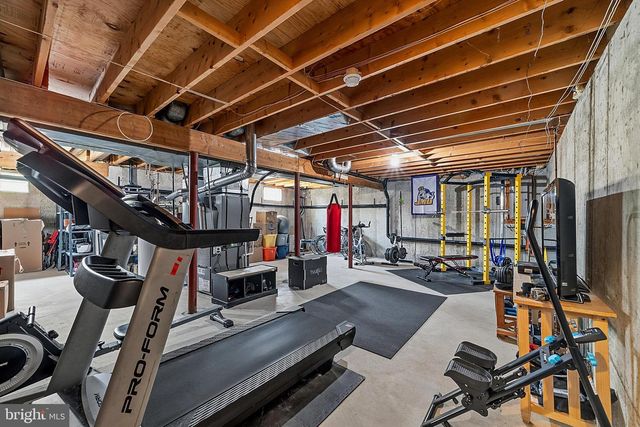 512 COLEMAN DR, Clayton, NJ 08312