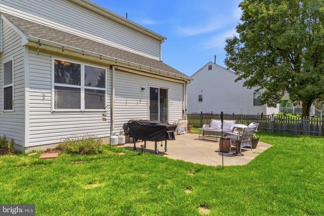 512 COLEMAN DR, Clayton, NJ 08312