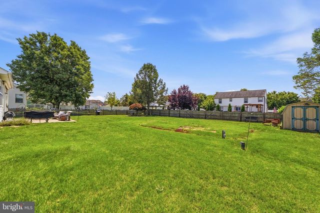 512 COLEMAN DR, Clayton, NJ 08312