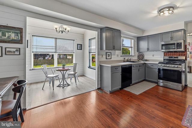 512 COLEMAN DR, Clayton, NJ 08312