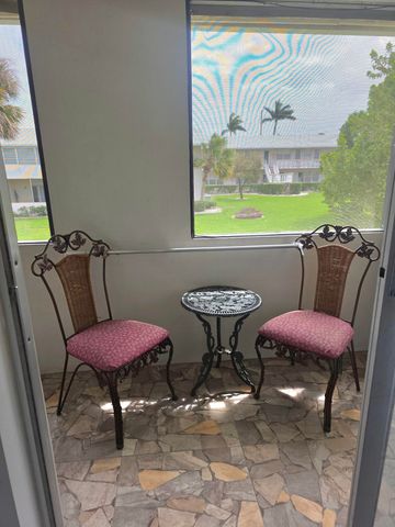 45 Easthampton B, West Palm Beach, FL 33417