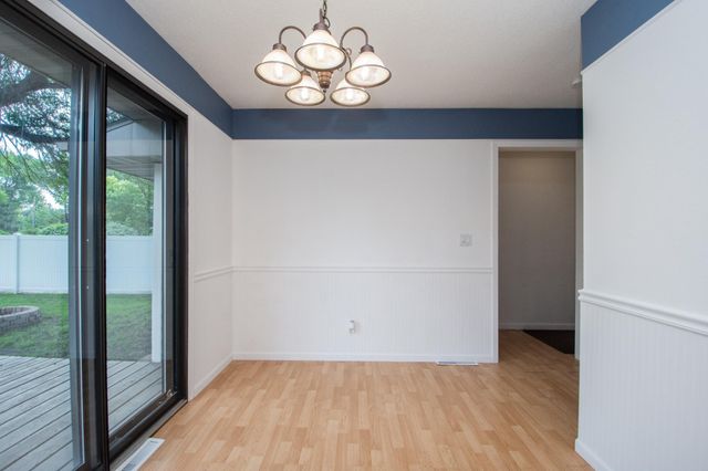 638 Appletree Lane, Moorhead, MN 56560