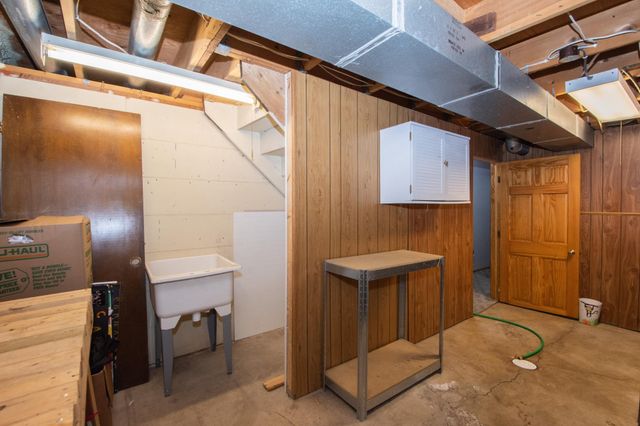 638 Appletree Lane, Moorhead, MN 56560