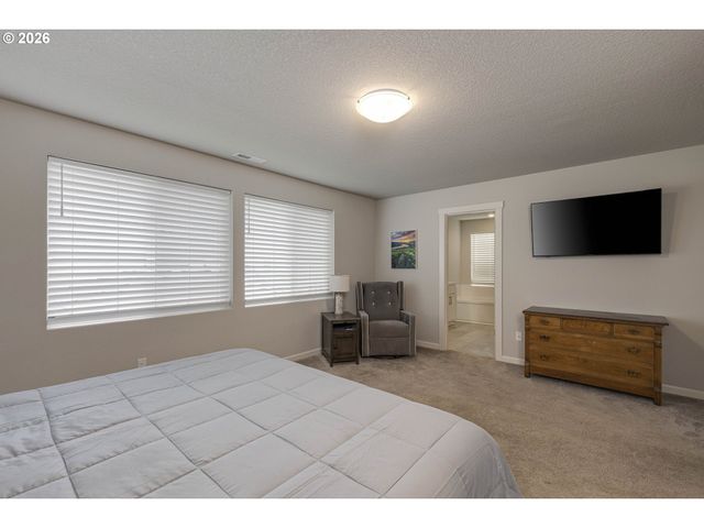 1949 Nw WESSEX St, Mc Minnville, OR 97128