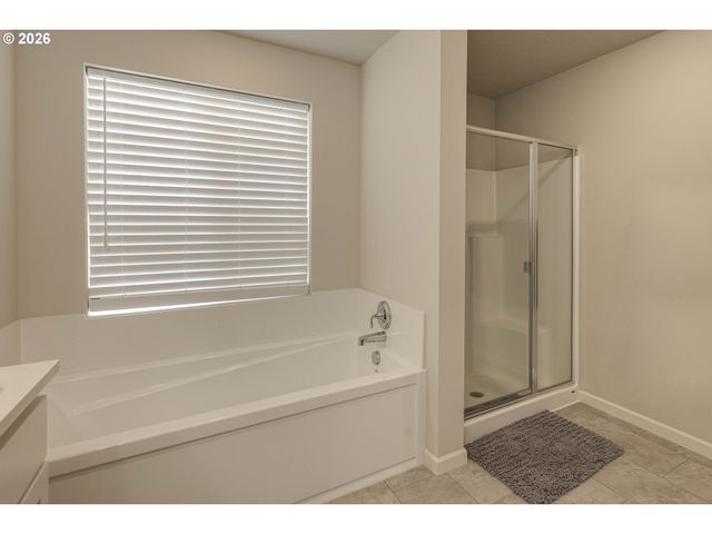 1949 Nw WESSEX St, Mc Minnville, OR 97128