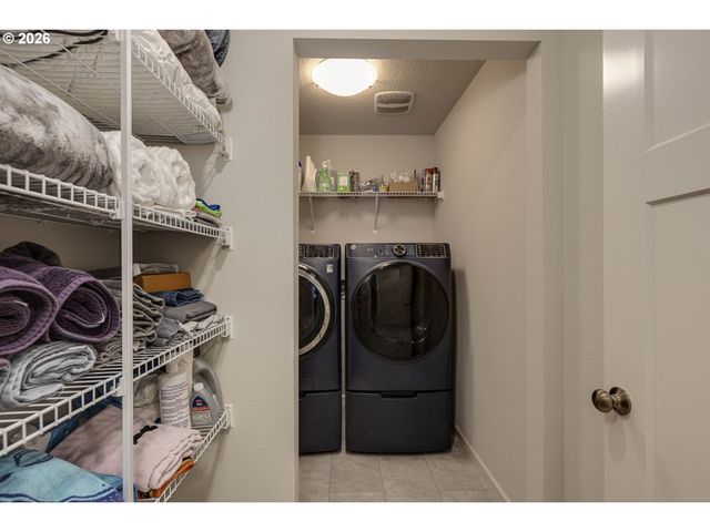 1949 Nw WESSEX St, Mc Minnville, OR 97128