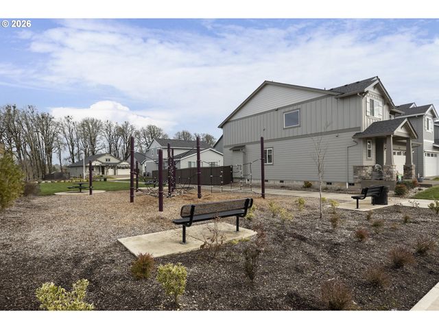 1949 Nw WESSEX St, Mc Minnville, OR 97128