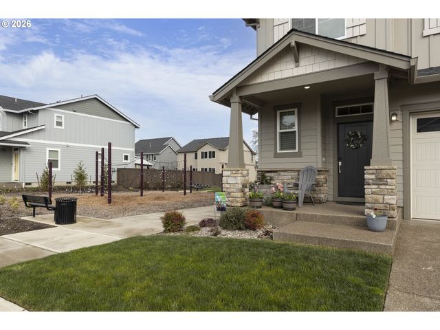 1949 Nw WESSEX St, Mc Minnville, OR 97128