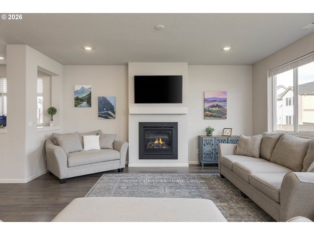 1949 Nw WESSEX St, Mc Minnville, OR 97128