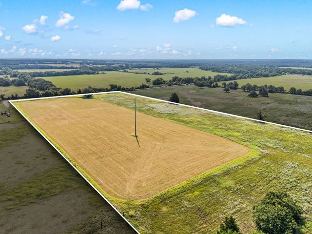 836 County Road 1895, Sunset, TX 76270