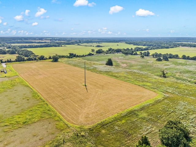 836 County Road 1895, Sunset, TX 76270