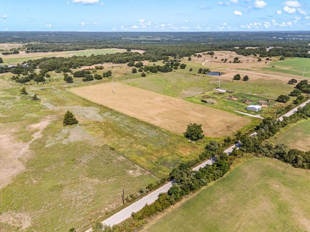 836 County Road 1895, Sunset, TX 76270