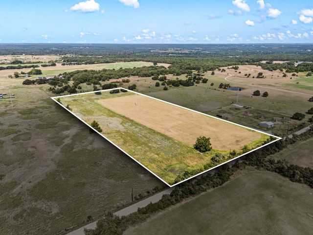 836 County Road 1895, Sunset, TX 76270