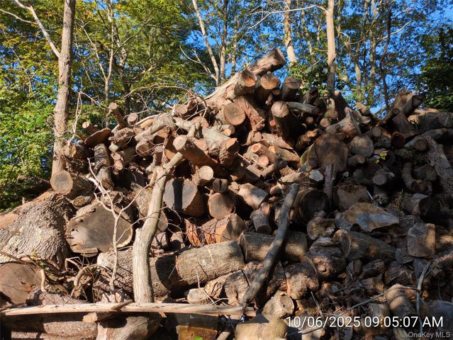178 Montauk Highway, Speonk, NY 11972