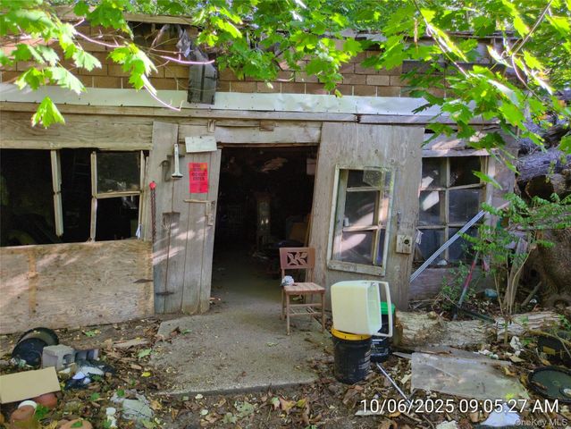 178 Montauk Highway, Speonk, NY 11972