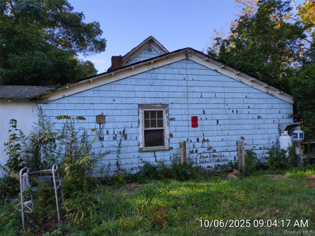 178 Montauk Highway, Speonk, NY 11972