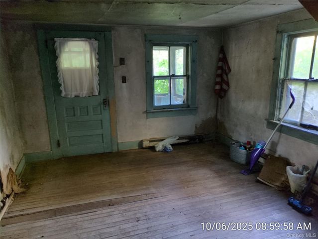 178 Montauk Highway, Speonk, NY 11972