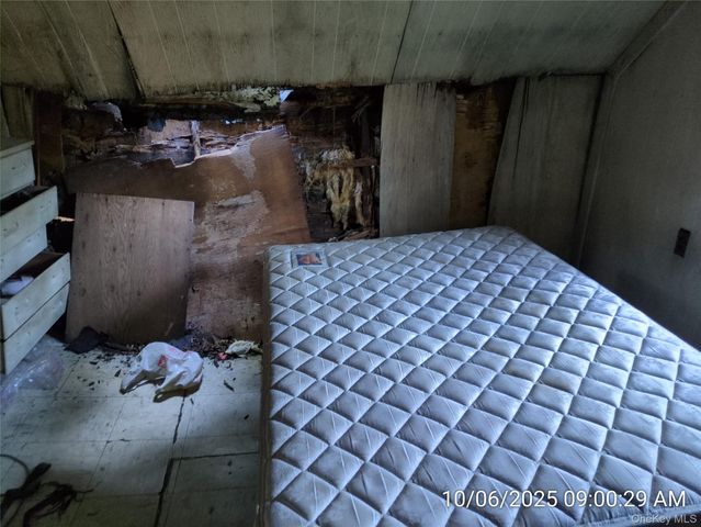 178 Montauk Highway, Speonk, NY 11972