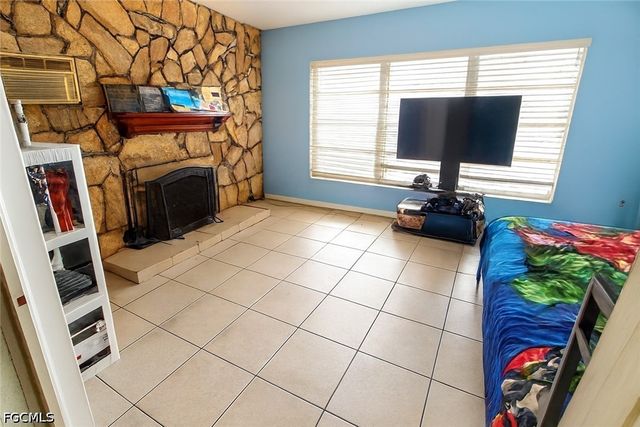 340 Inwood AVE S, Lehigh Acres, FL 33936