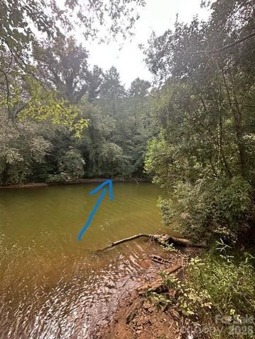 25 48th Avenue NE, Hickory, NC 28601
