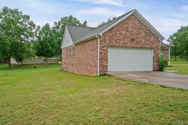 102 Ginger Court, Searcy, AR 72143
