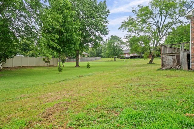 102 Ginger Court, Searcy, AR 72143