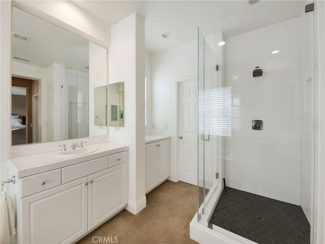 24334 Las Palmas, Valencia, CA 91355