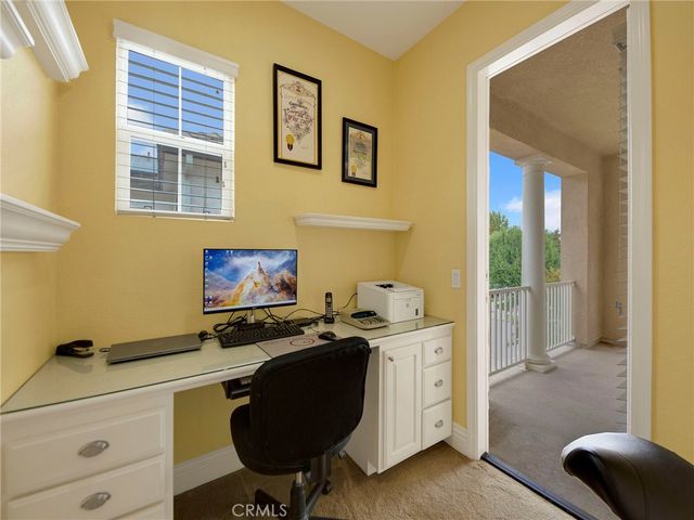 24334 Las Palmas, Valencia, CA 91355