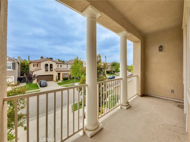24334 Las Palmas, Valencia, CA 91355