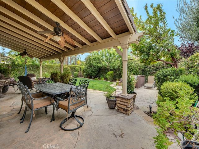 24334 Las Palmas, Valencia, CA 91355