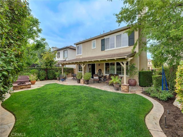 24334 Las Palmas, Valencia, CA 91355