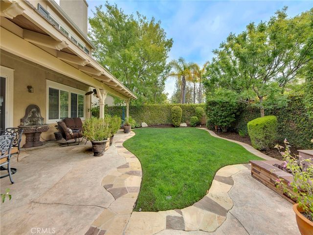 24334 Las Palmas, Valencia, CA 91355