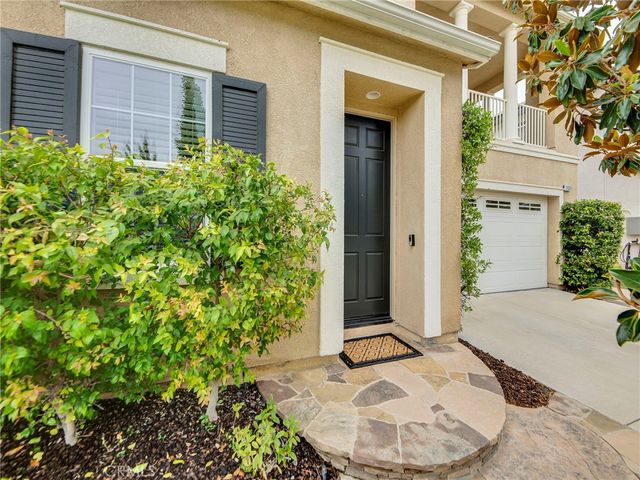 24334 Las Palmas, Valencia, CA 91355