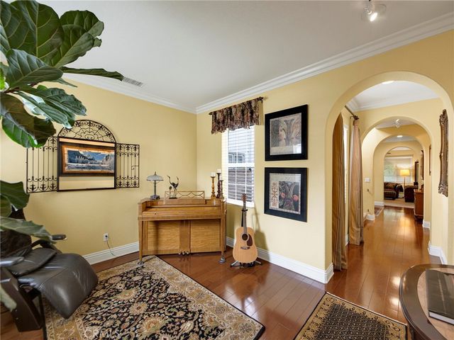 24334 Las Palmas, Valencia, CA 91355
