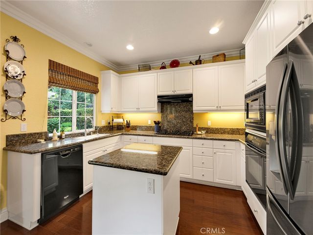 24334 Las Palmas, Valencia, CA 91355