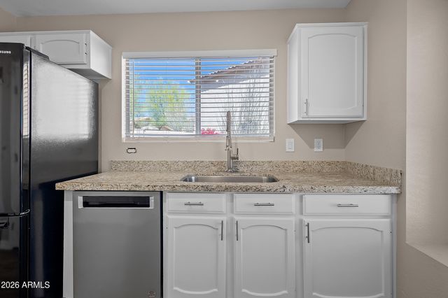 2916 E AMBER RIDGE Way, Phoenix, AZ 85048