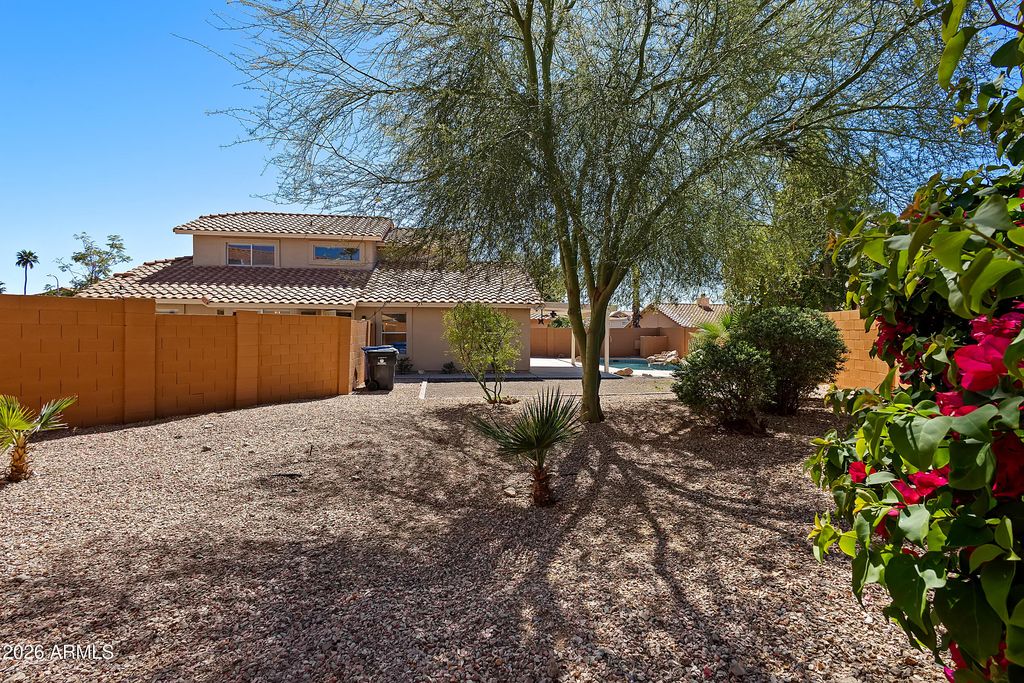 Image 28 of property listing at 2916 E AMBER RIDGE Way, Phoenix, AZ 85048