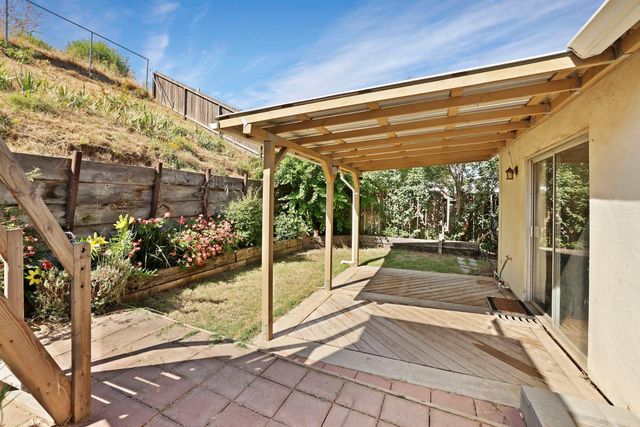 1699 W J St, Oakdale, CA 95361