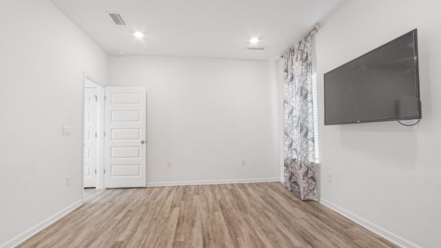 247 Staggerbush Street, Freeport, FL 32439