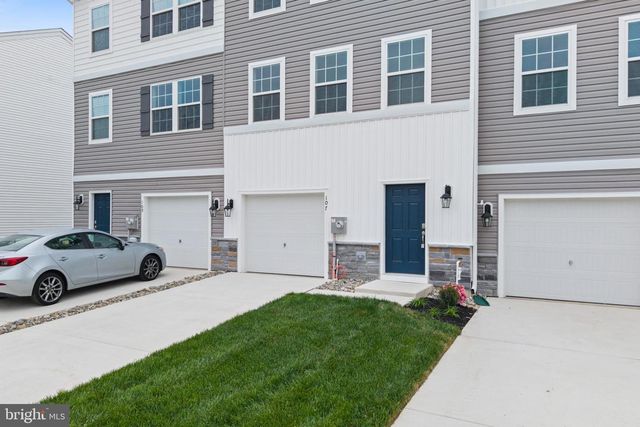 107 CLINTON STREET, Sicklerville, NJ 08081