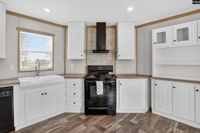 1379 Cheraw Road, Cassatt, SC 29032