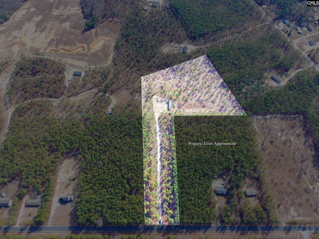 1379 Cheraw Road, Cassatt, SC 29032