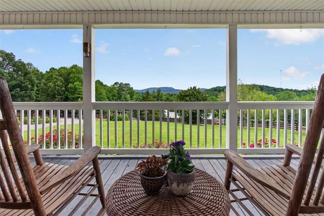 290 Knucklesville Road, Rydal, GA 30171