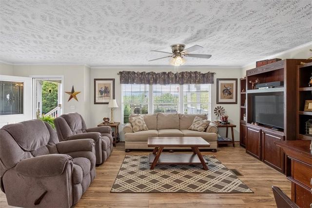 290 Knucklesville Road, Rydal, GA 30171