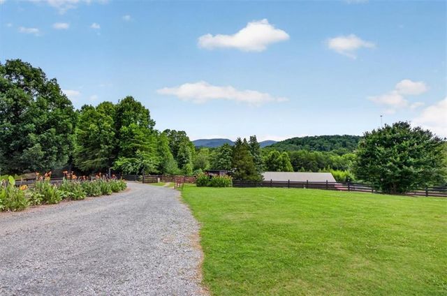 290 Knucklesville Road, Rydal, GA 30171